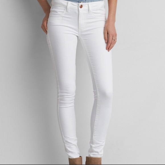American Eagle White Jeans - Picture 1 of 4